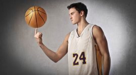 פגיעה בעבודה של שחקן כדורסל