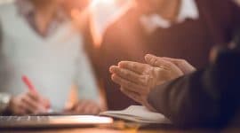 מי יפצה בתאונה?