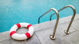 טביעה בבריכה