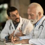 חובות מומחה רפואי