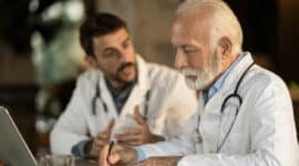 חובות מומחה רפואי